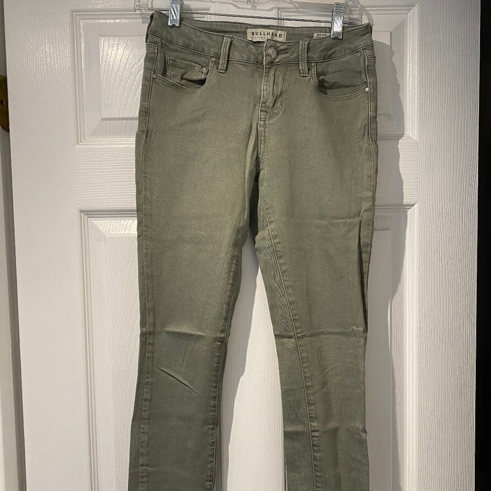Bullhead Denim Army Green Mid Rise Skinny Jean 25